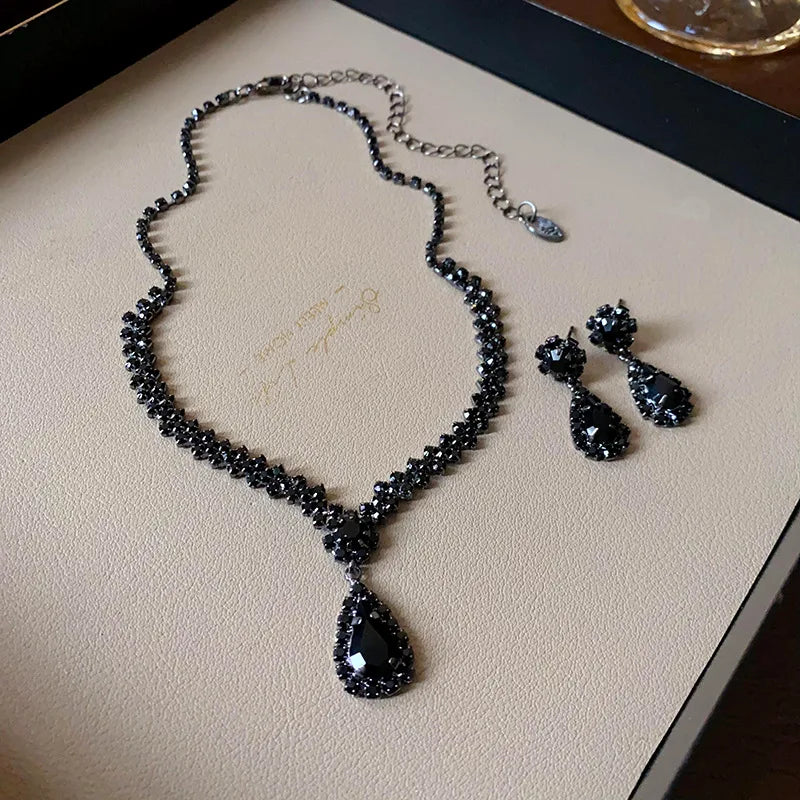 إكلات