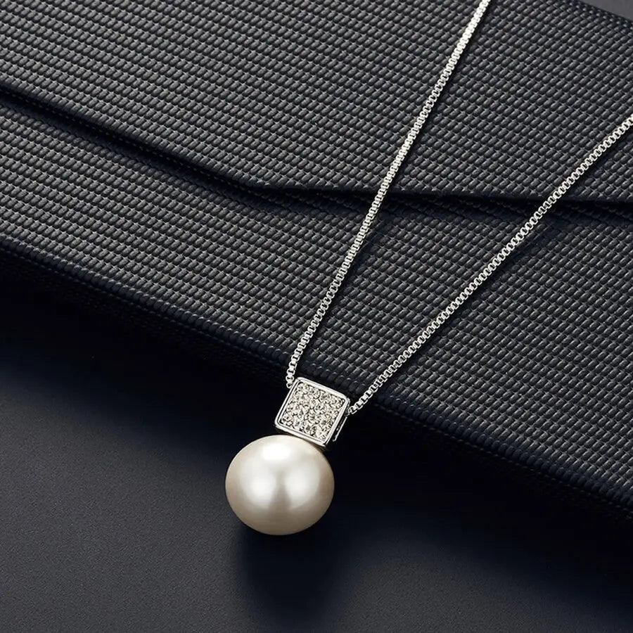 Lumina Pearl Set