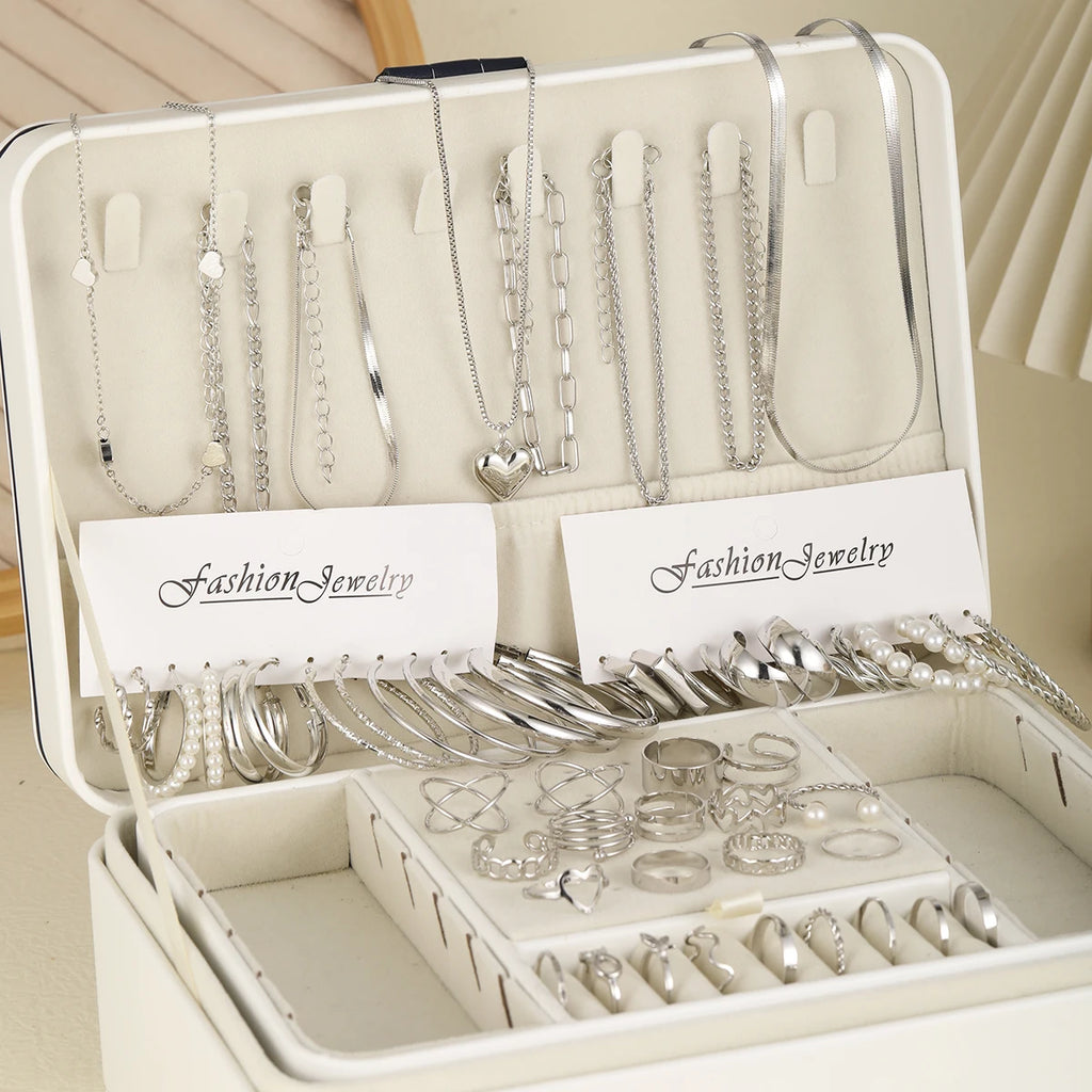 Luna Pearl Set
