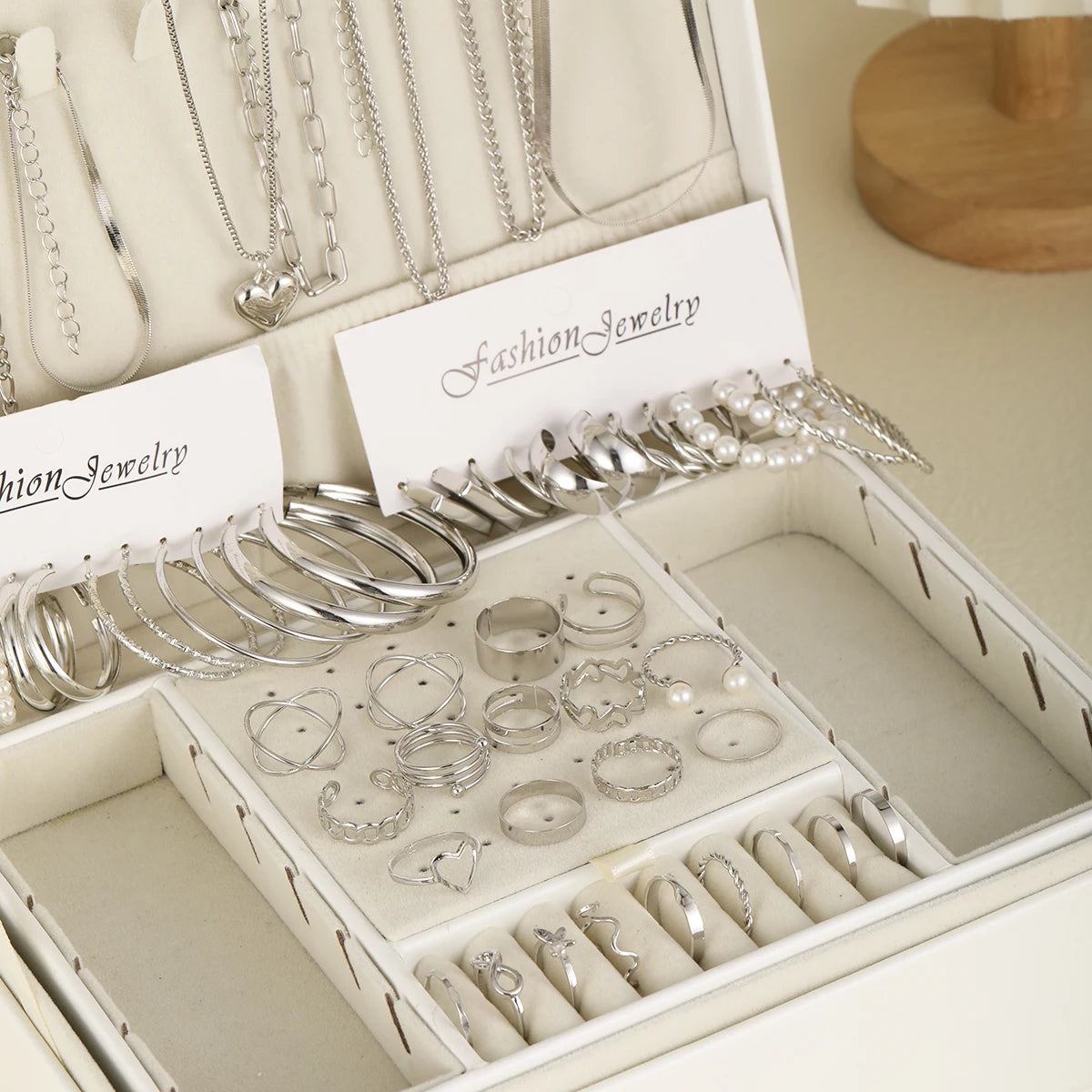 Luna Pearl Set