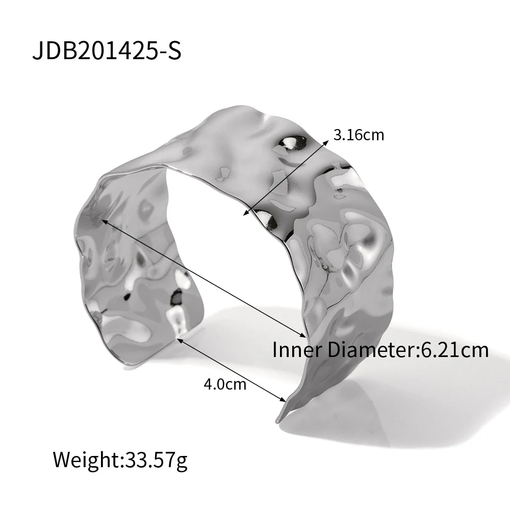 Nova Cuff