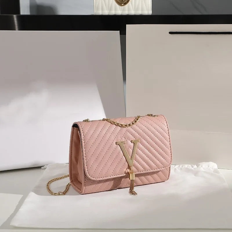 Luxe V