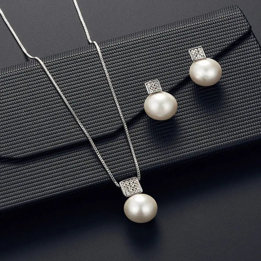 Lumina Pearl Set