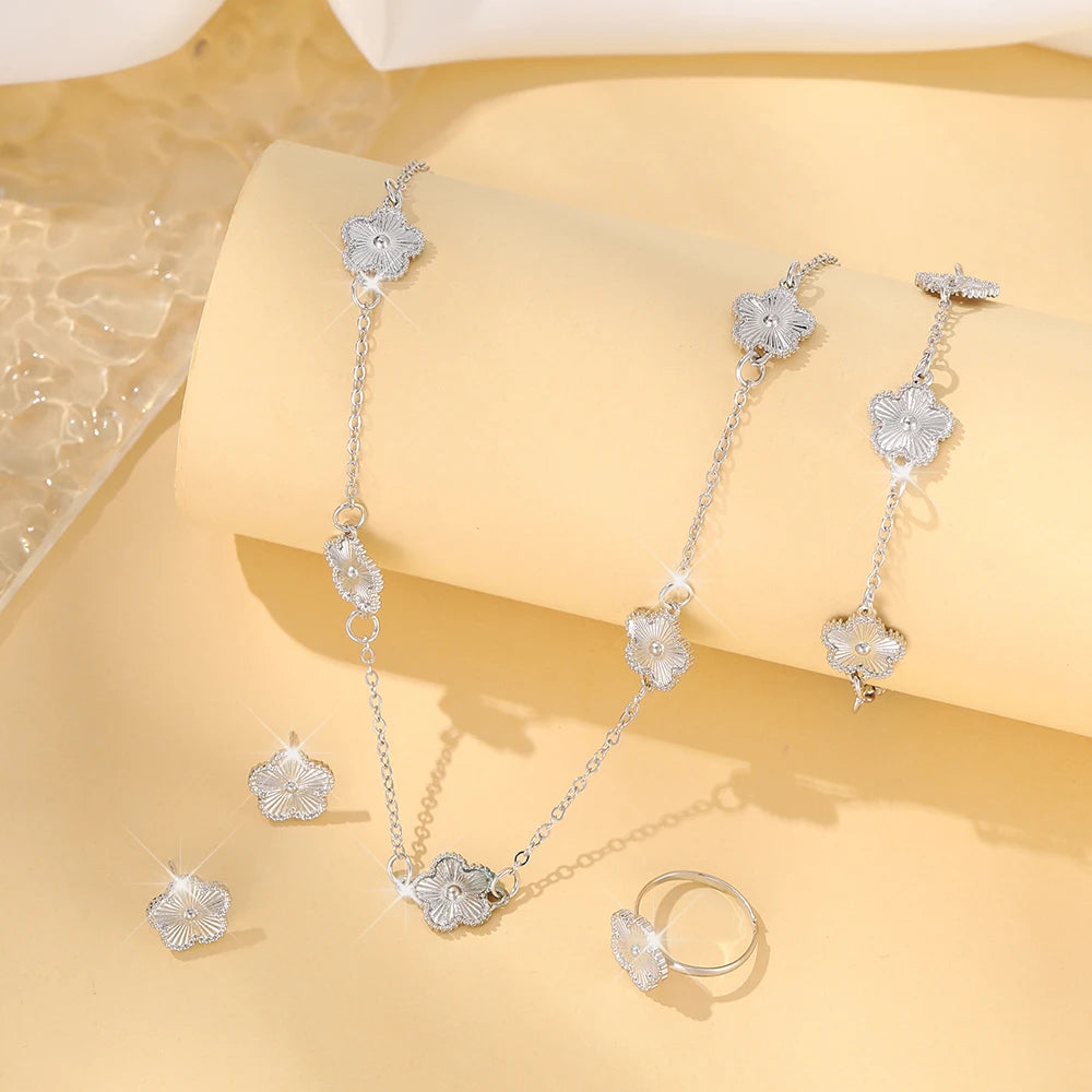 Lucky Clover Elegance