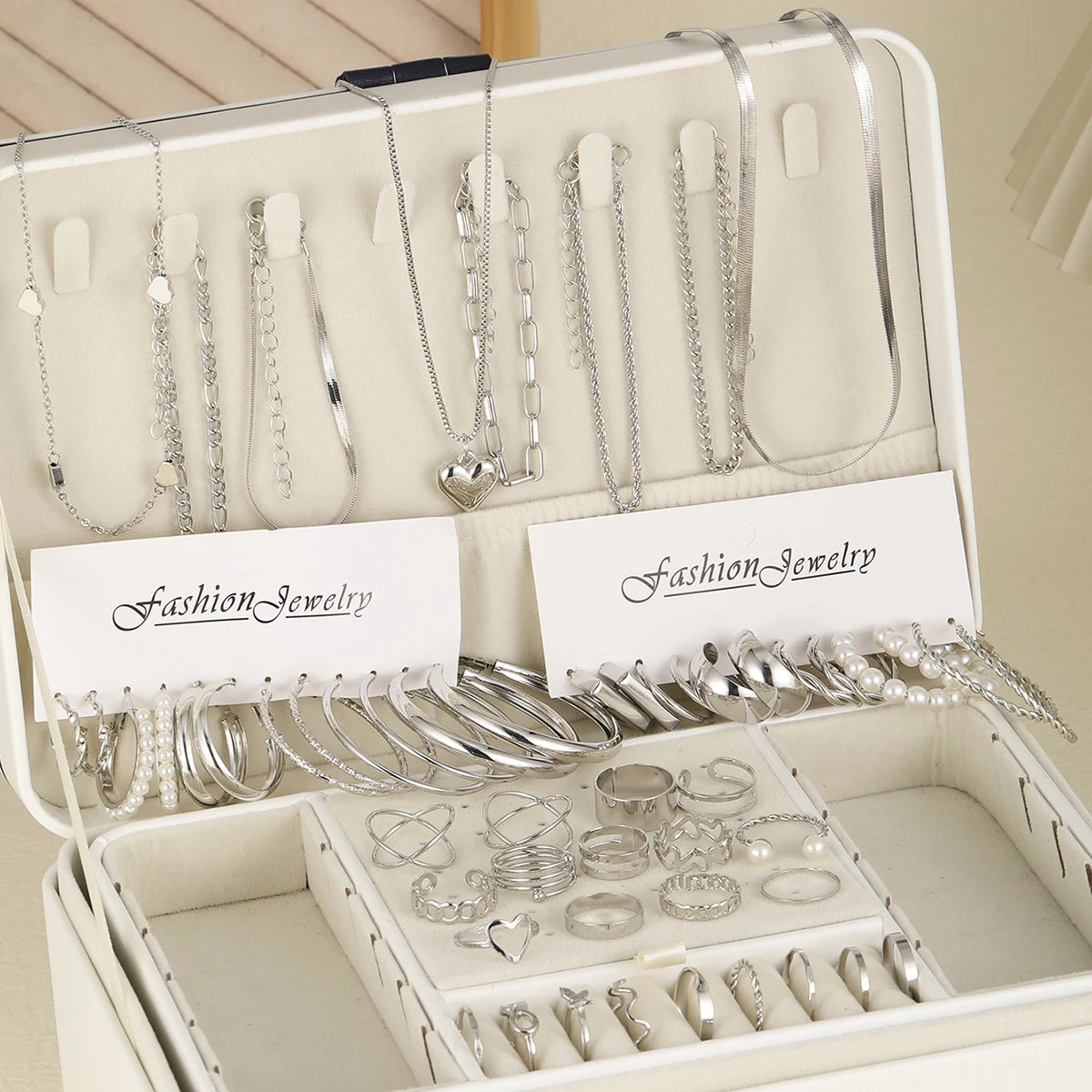 Luna Pearl Set