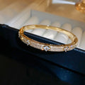 GLISTEN