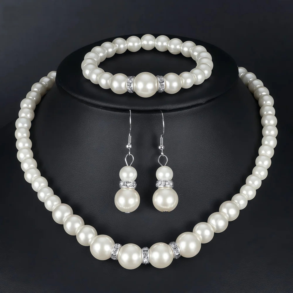 Luna Pearl Set
