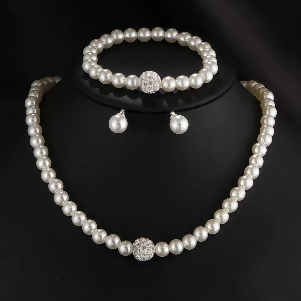 Luna Pearl Set