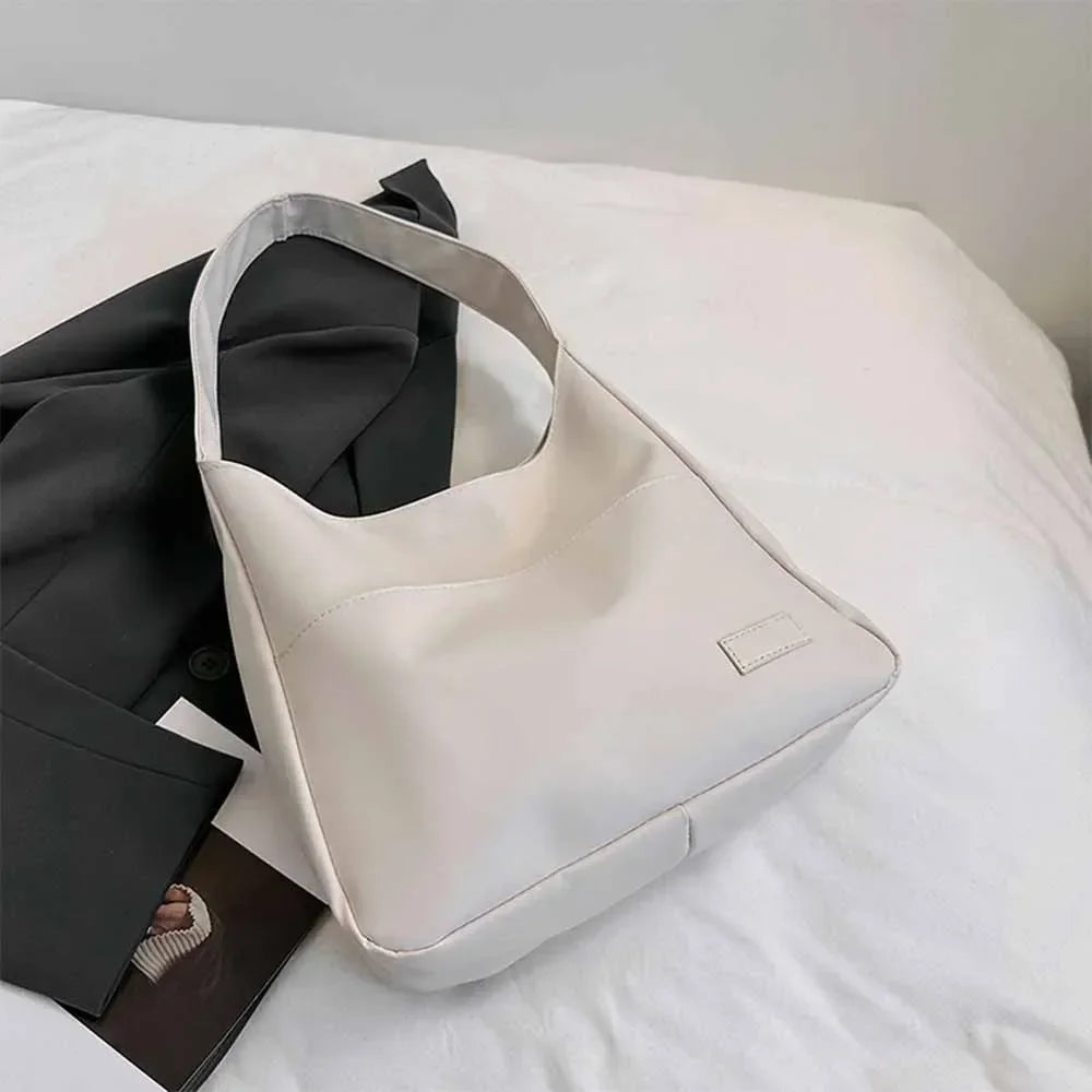 Luxe Crescent